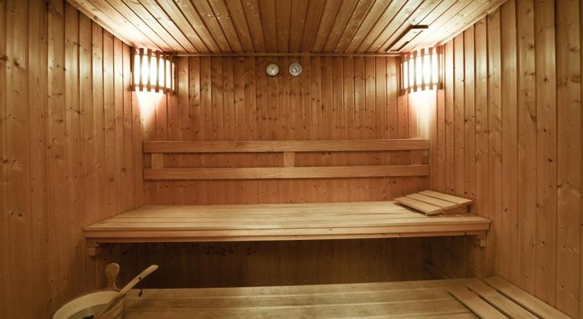 سرویس بهداشتی هتل سنتر پوینت چیدلوم سرویس بهداشتی هتل سنتر پوینت چیدلوم