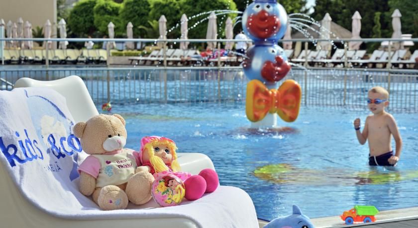 استخر کودک هتل ملیا گرند گلدن سندز