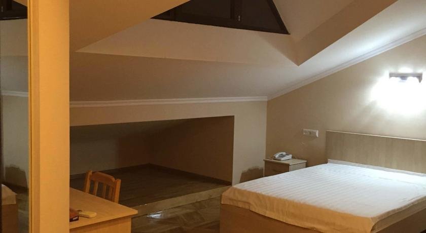 اتاق هتل دوسی تفلیس