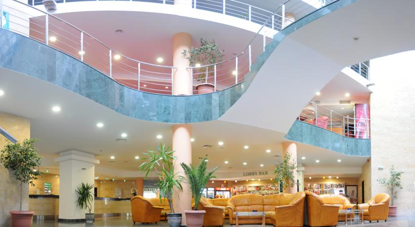 لابی هتل مارینا گرند بیچ وارنا بلغارستان