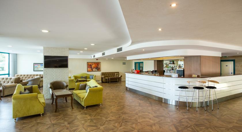 لابی هتل مارینا گرند بیچ وارنا بلغارستان