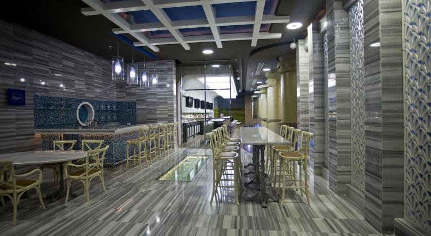 رستوران هتل هیلتون دالامان رستوران هتل هیلتون دالامان