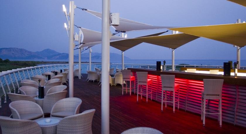 رستوران هتل هیلتون دالامان رستوران هتل هیلتون دالامان