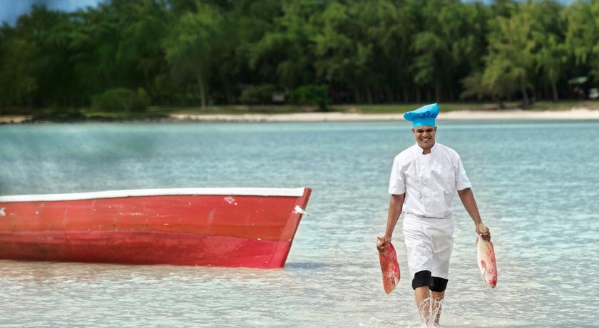 ساحل هتل راونالا اتیتیود موریس