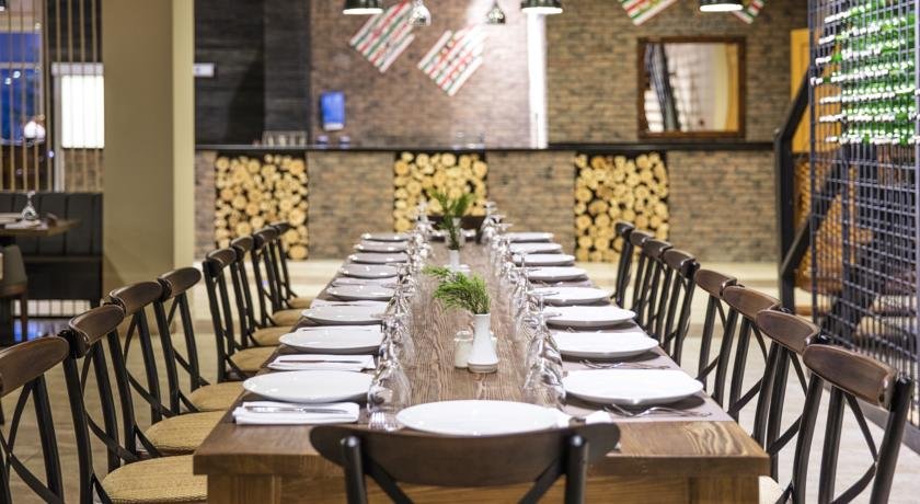 رستوران هتل آکوا فانتزی کوش آداسی