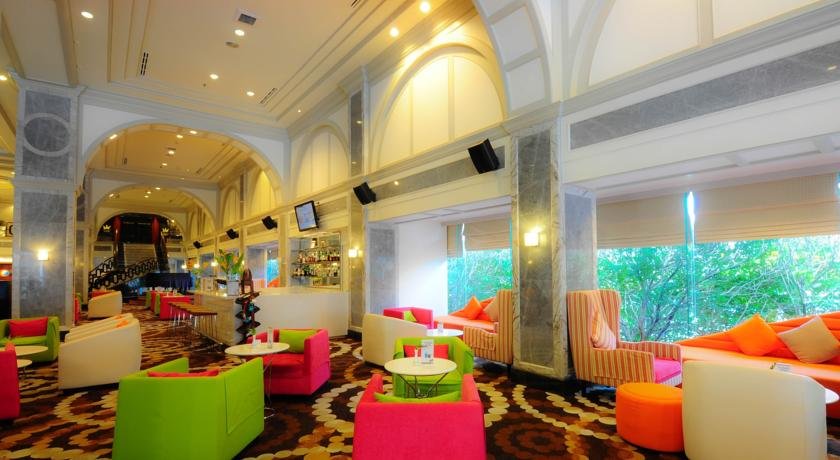 کافی شاپ هتل پاتونگ ریزورت پوکت تایلند