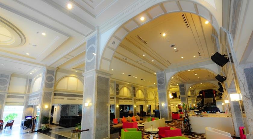 کافی شاپ هتل پاتونگ ریزورت پوکت تایلند