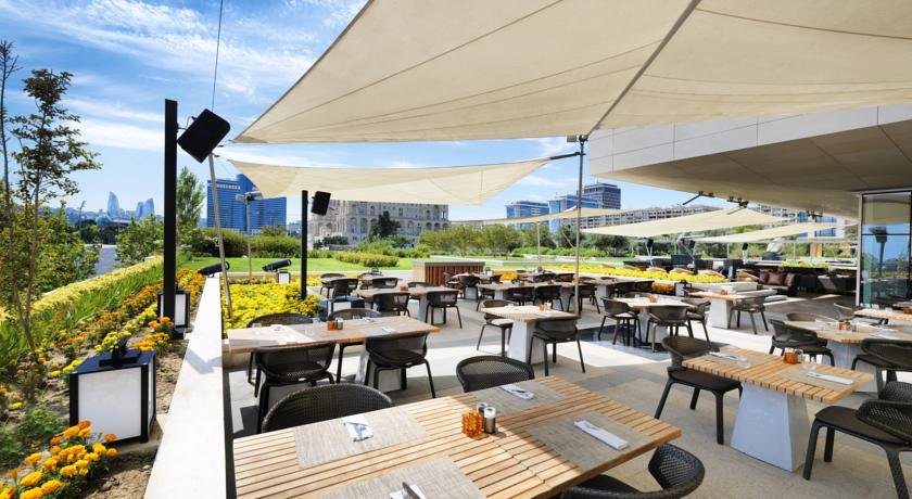 رستوران هتل جی دبلیو ماریوت