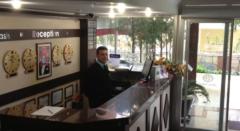 لابی هتل لارا دینک آنتالیا ترکیه