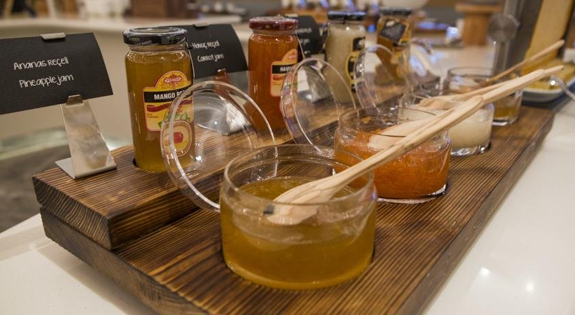 رستوران هتل کنراد استانبول رستوران هتل کنراد استانبول