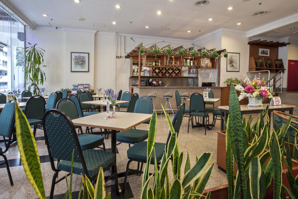 رستوران هتل ویرا