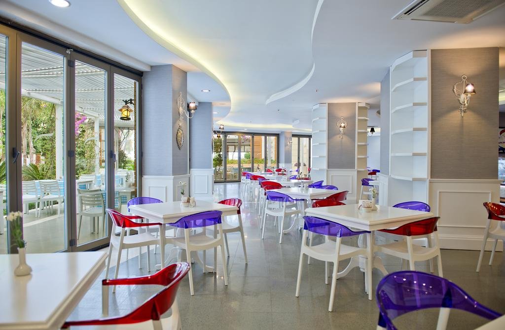 رستوران هتل میرادا دلمار آنتالیا