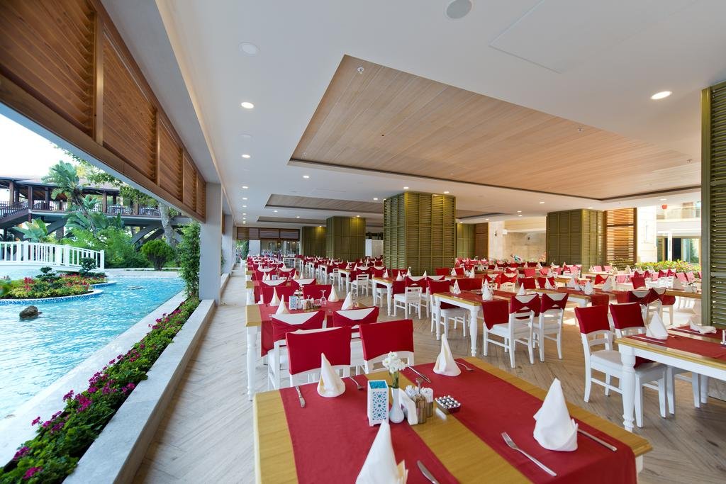 رستوران هتل میرادا دلمار آنتالیا