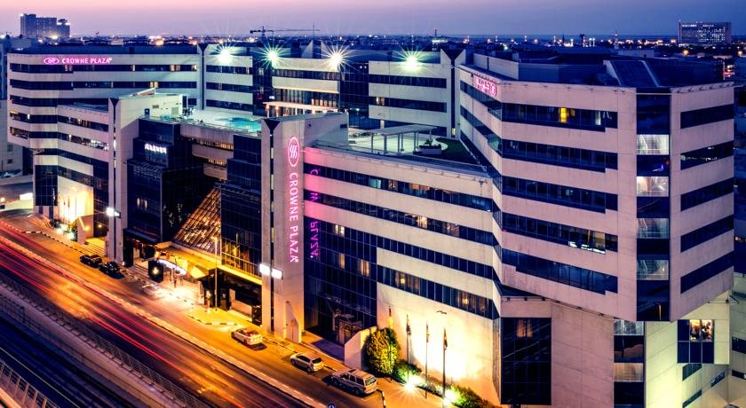 هتل کرون پلازا دیره