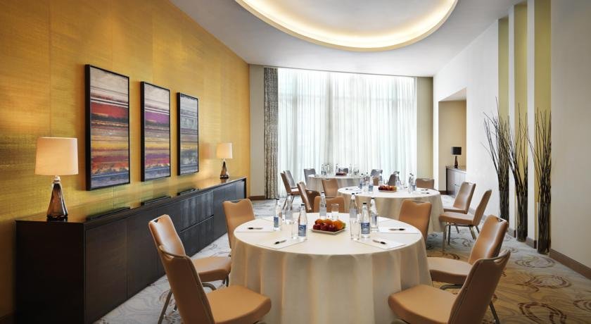 رستوران هتل جی دبلیو ماریوت