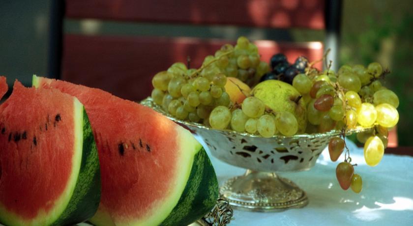 رستوران هتل تفلیس گاردن