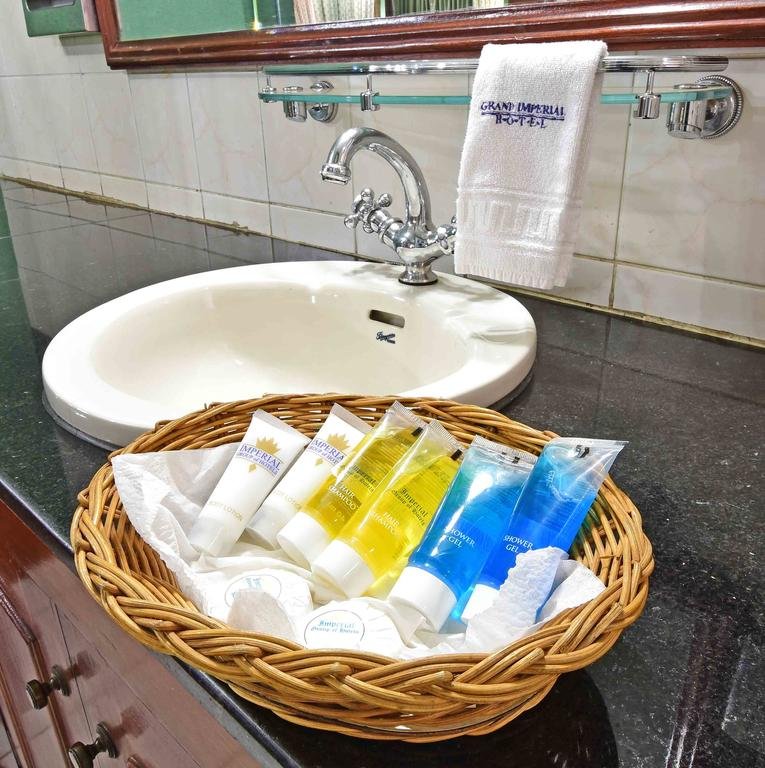 سرویس بهداشتی هتل هیلتون گاردن این قونیه سرویس بهداشتی هتل هیلتون گاردن این قونیه