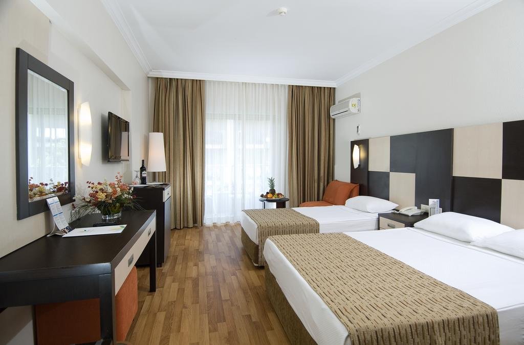 اتاق هتل آیدین بی فیمس ریزورت آنتالیا