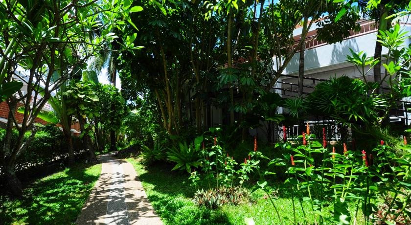 فضای سبز هتل پاتونگ ریزورت پوکت تایلند
