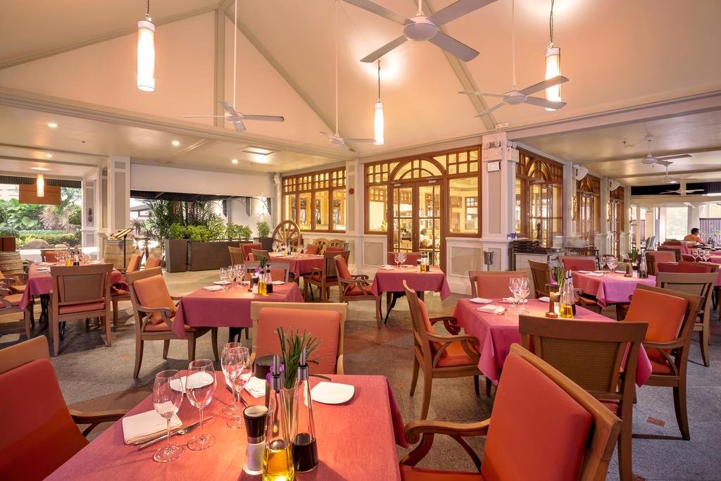 رستوران هتل آنگسانا لاگونا پوکت