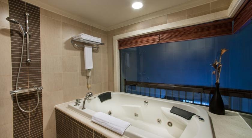 هتل الا کوالیتی آنتالیا ترکیه