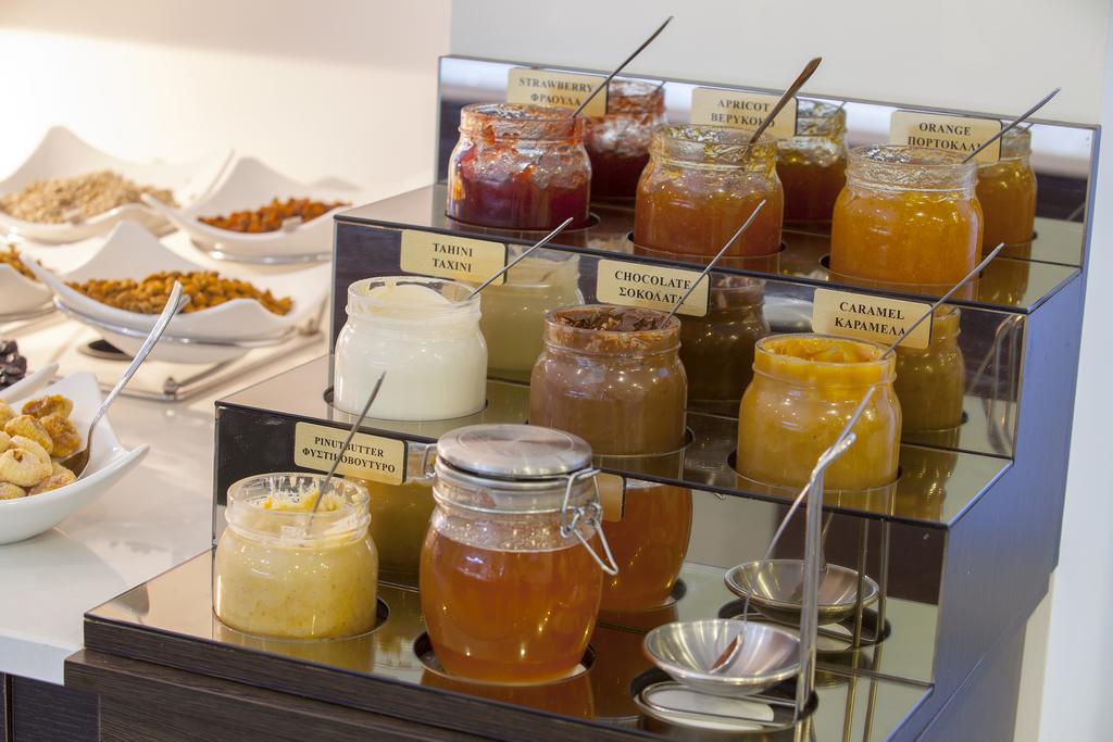 رستوران هتل آمورگوس بوتیک لارناکا