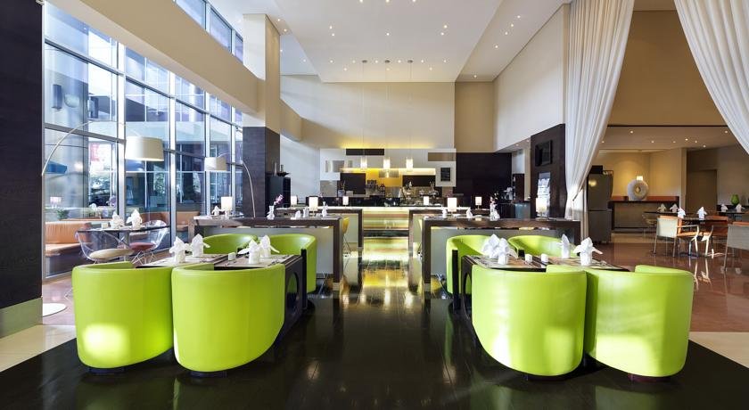 رستوران هتل ایبیس الرقه دبی امارات متحده ی عربی