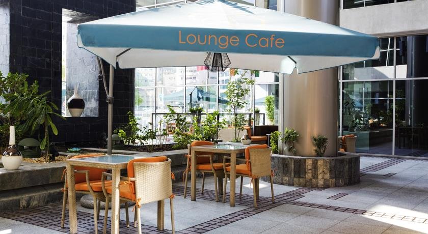 کافی شاپ هتل ایبیس الرقه دبی امارات متحده ی عربی