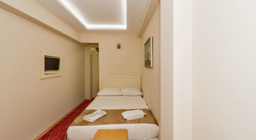 اتاق هتل مارال