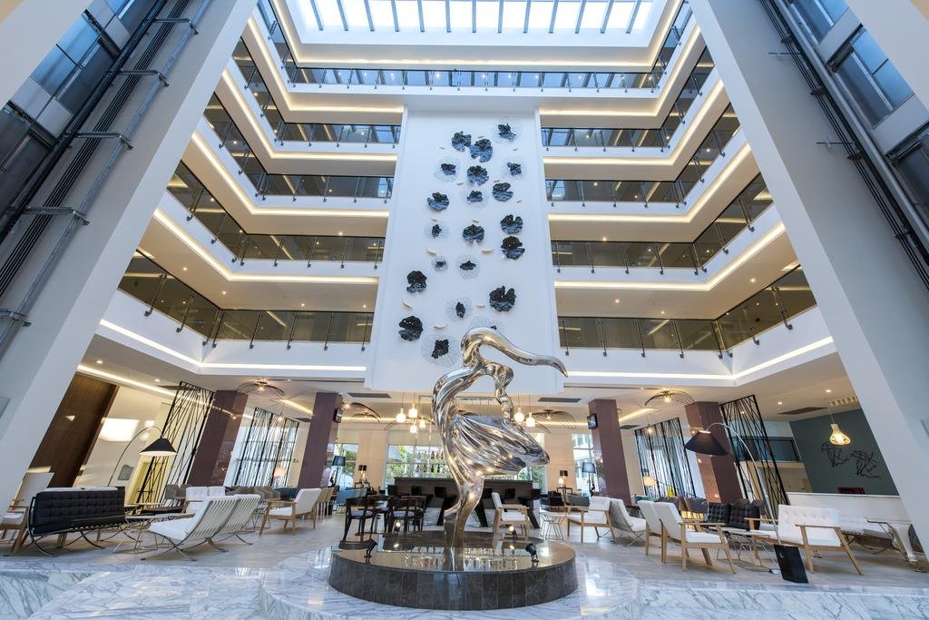 هتل فلورا گاردن افسوس