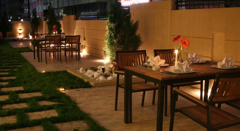 رستوران هتل سورملی آنکارا