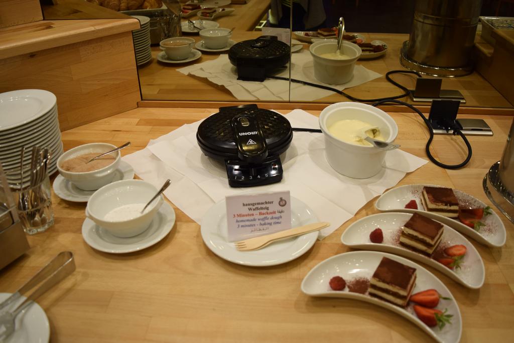 رستوران هتل بست وسترن آم بورسیگتورم برلین