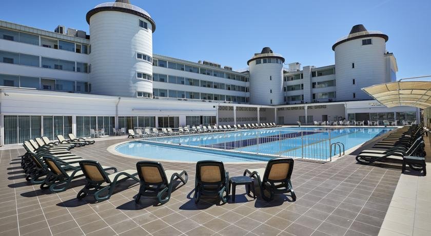 هتل رویال تاور ریزورت