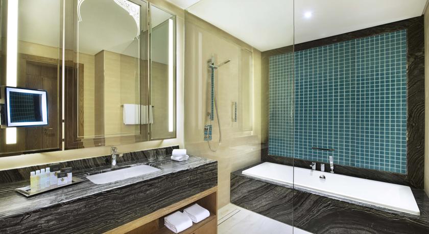 سرویس بهداشتی هتل دابل تری بای هیلتون مرجان