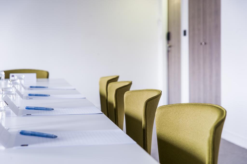 هتل بست وسترن پلاس پاریس ولیزی