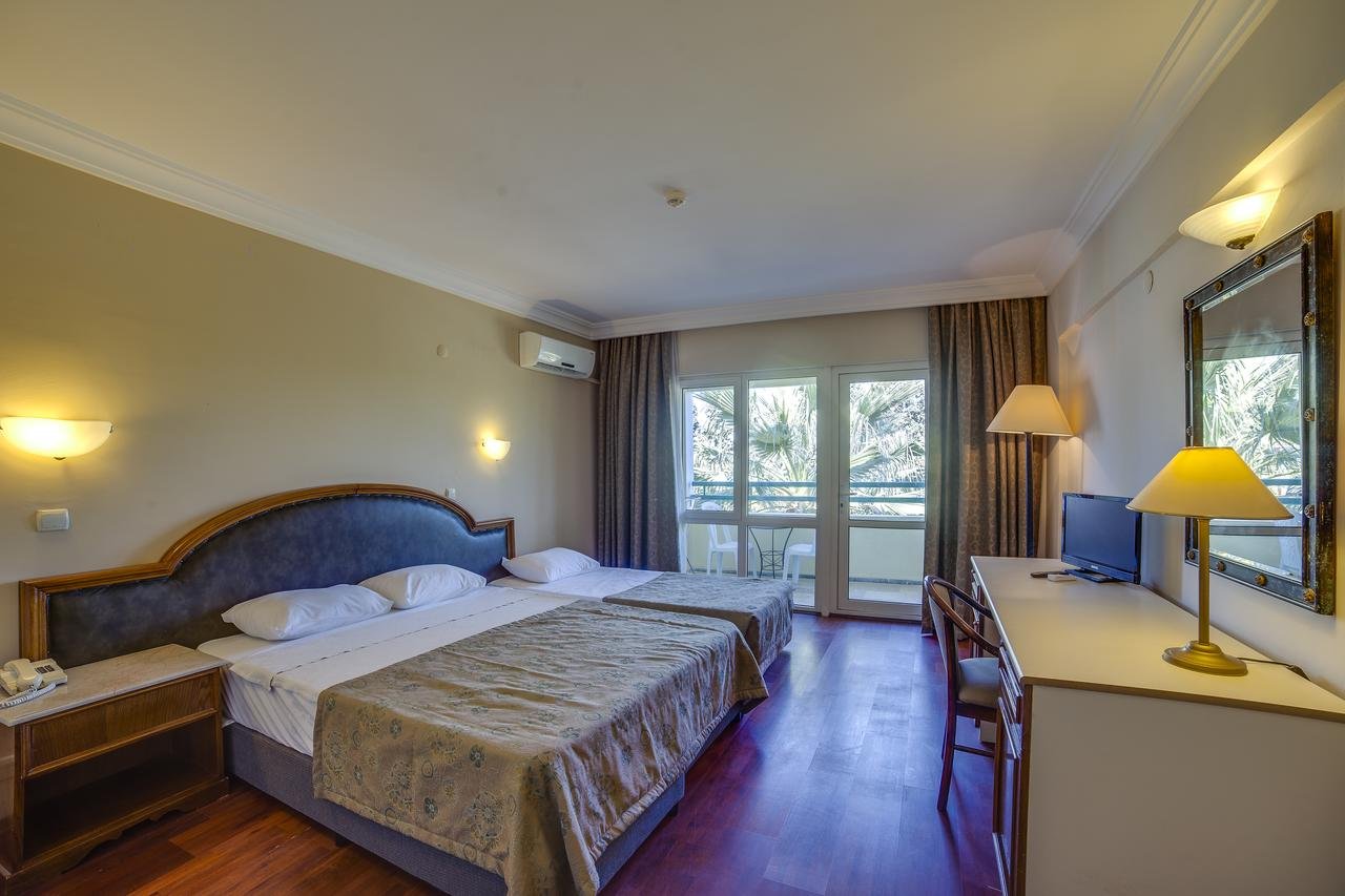 اتاق هتل لوانا سانتا ماریا