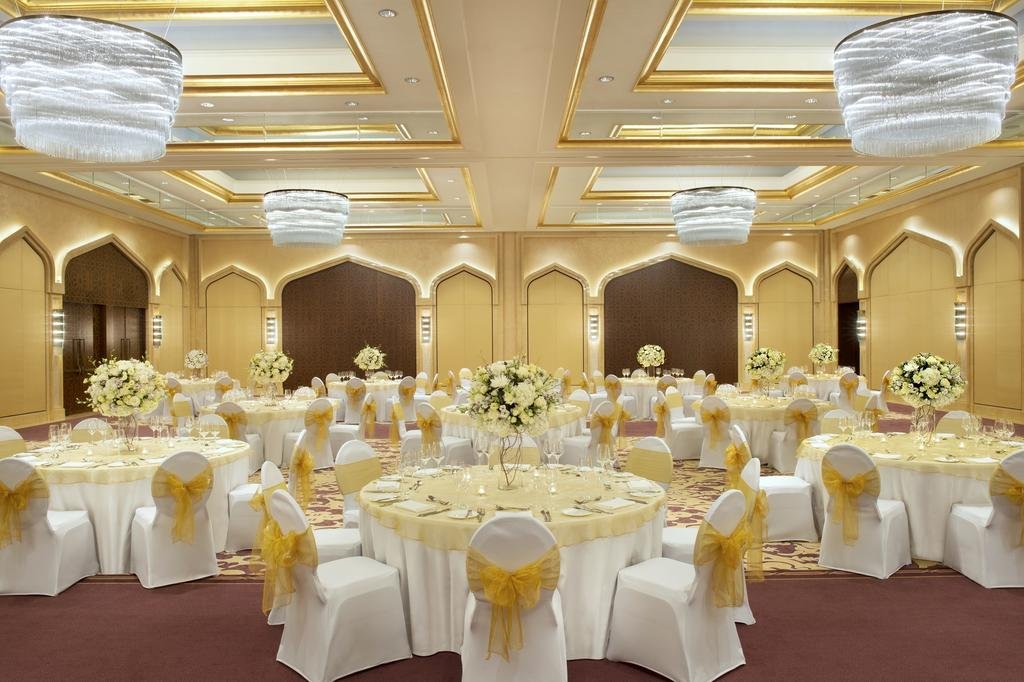 رستوران هتل ریتز کارلتون دبی