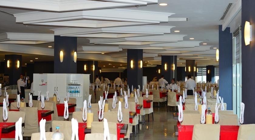 رستوران هتل گرین نیچر دیاموند