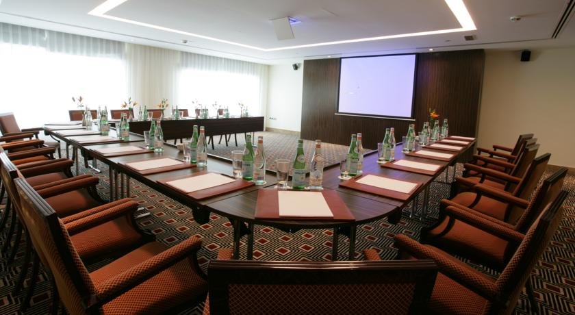 سالن کنفرانس هتل اوریس پلازا دبی سالن کنفرانس هتل اوریس پلازا دبی