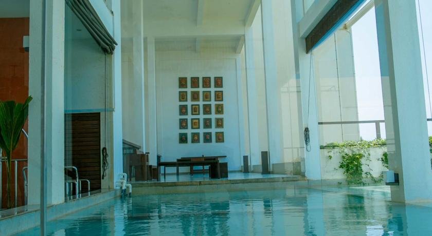 استخر هتل سیتروس واسکادوا