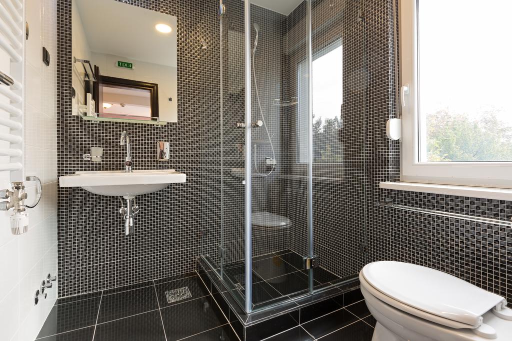 سرویس بهداشتی هتل استرلینگ