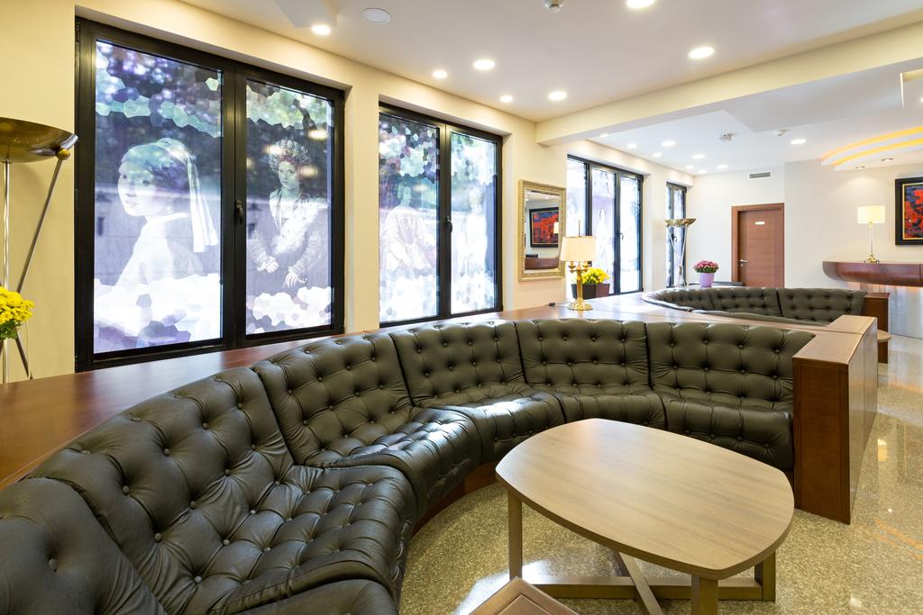 رستوران هتل استرلینگ