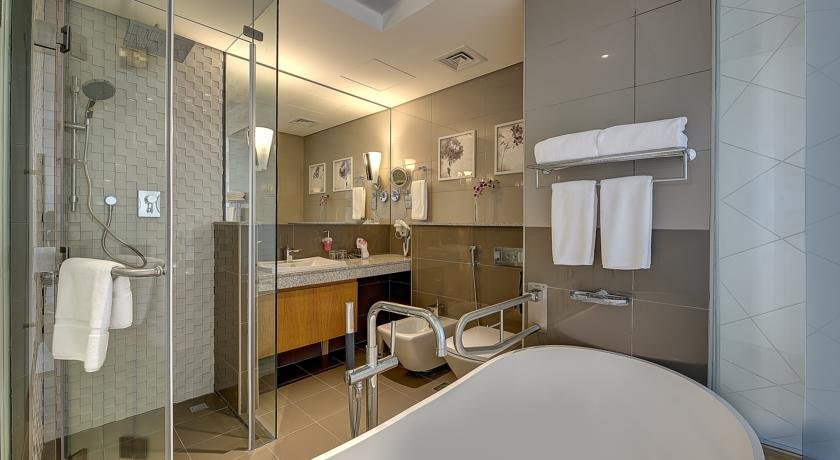 سرویس بهداشتی هتل رویال کنتیننتال