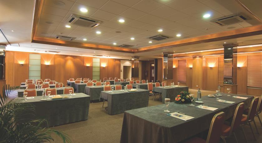 سالن کنفرانس هتل لوردوس بیچ لارناکا