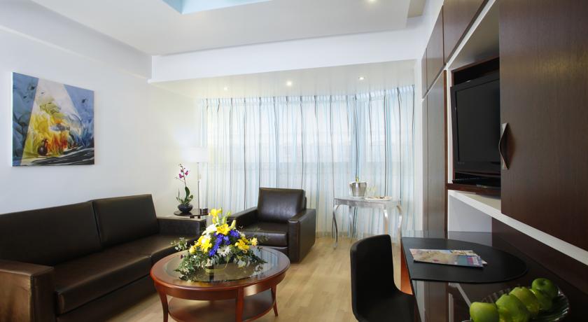 اتاق هتل لوردوس بیچ لارناکا