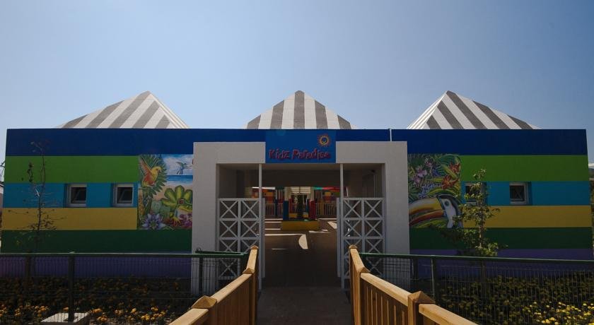 کیدز کلاب هتل هیلتون دالامان کیدز کلاب هتل هیلتون دالامان