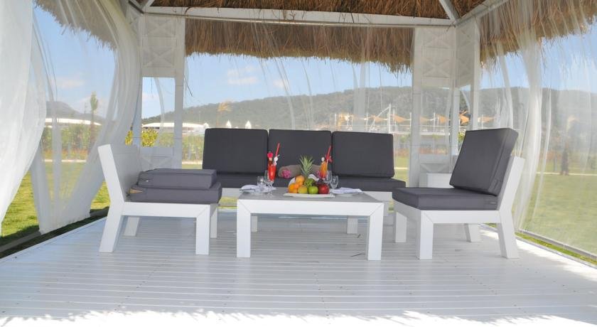 رستوران هتل هیلتون دالامان رستوران هتل هیلتون دالامان