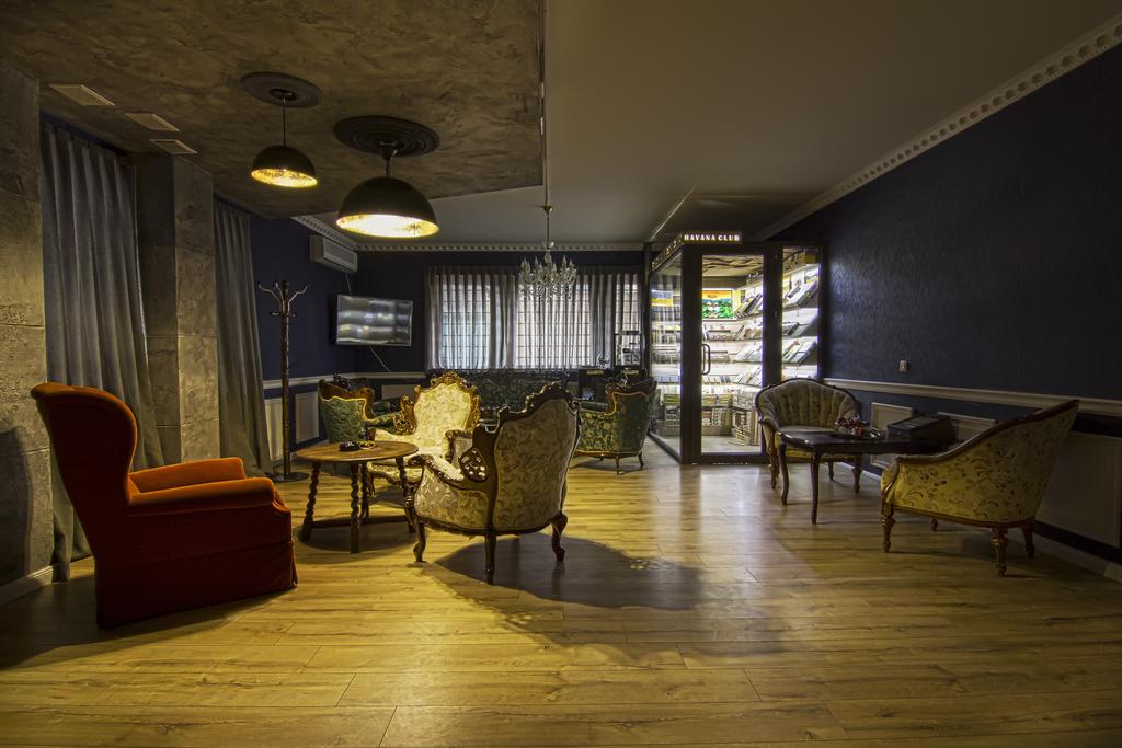 لابی هتل توسکانو تفلیس