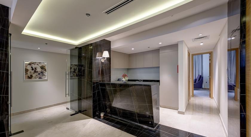 هتل رویال کنتیننتال