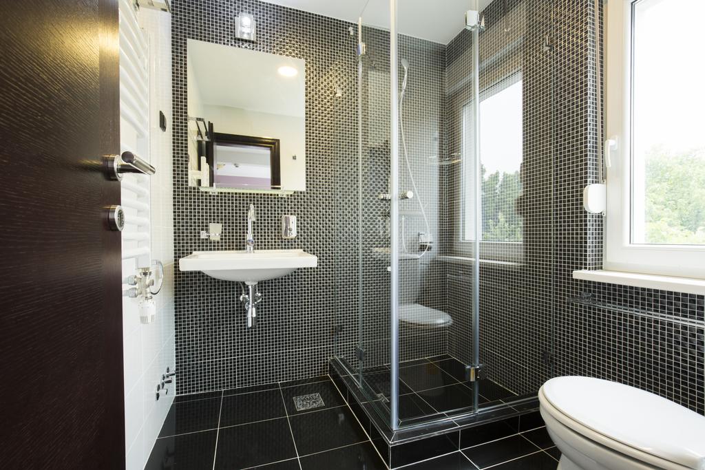 سرویس بهداشتی هتل استرلینگ